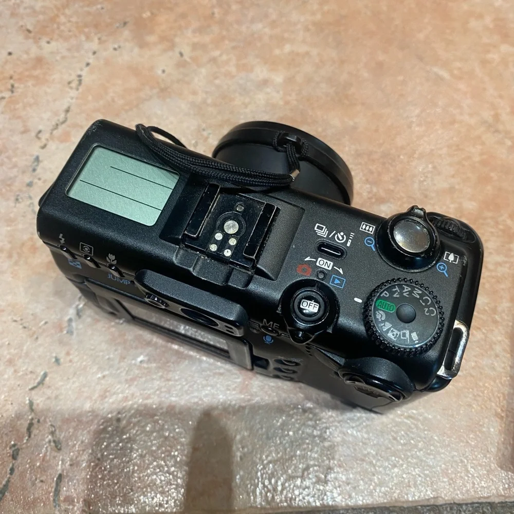 Canon power shot g5 camera